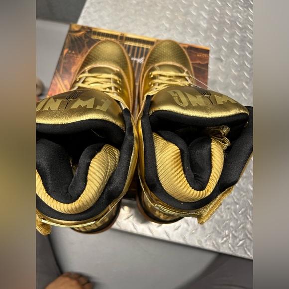 Ewing Teyana Taylor 'Fame' DS - Picture 6 of 8